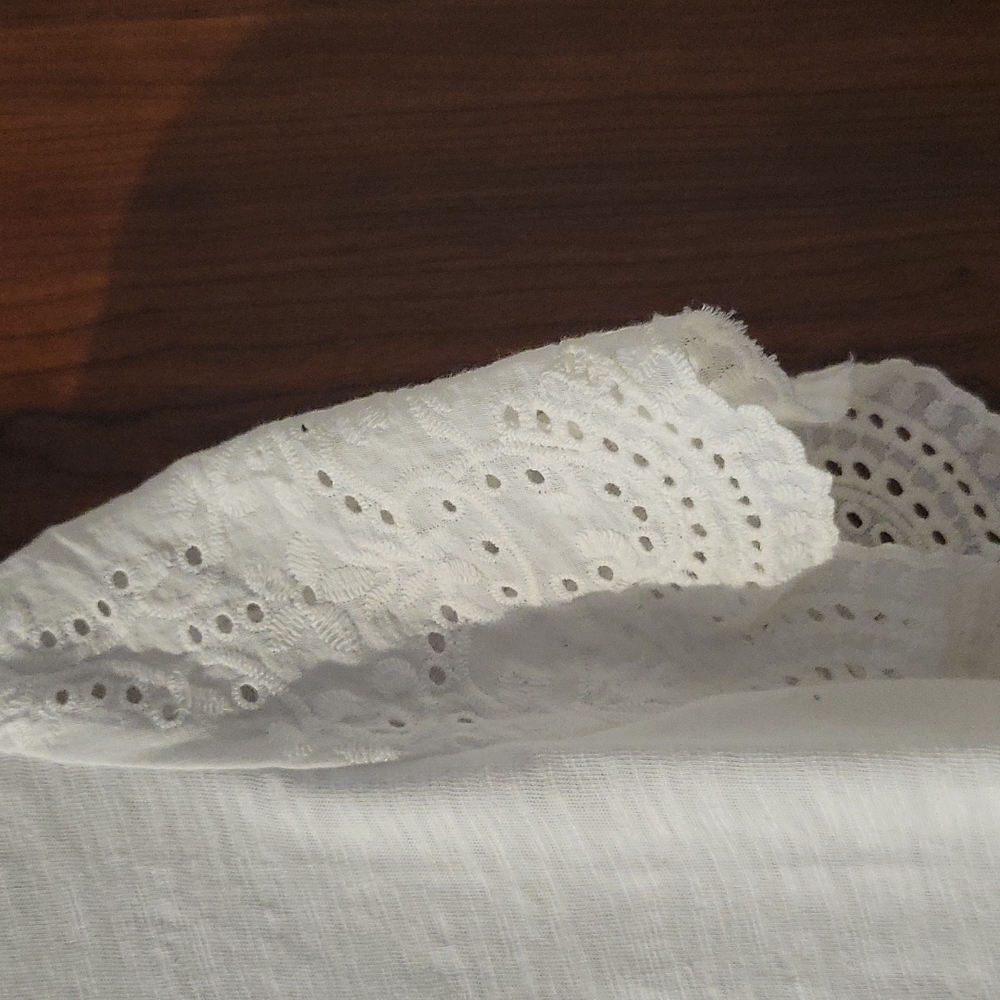 Embrioded solid white tee - Picture 5 of 5